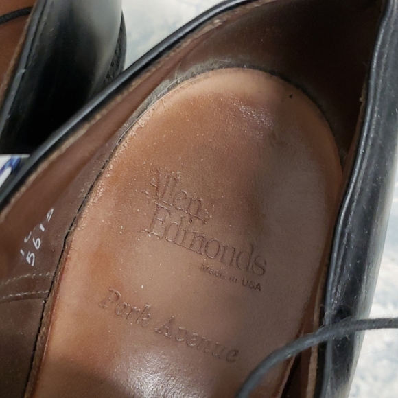 Allen Edmonds Black Leather Oxfords main image 4